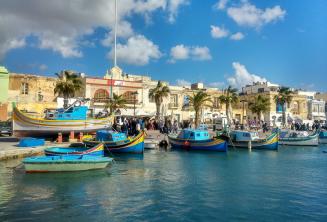 Boote in einem Fischerdorf auf Malta