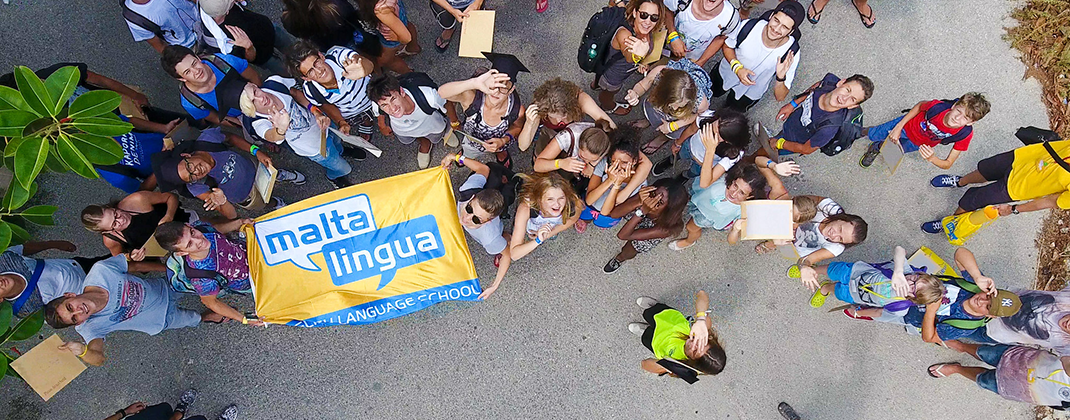 Nominiert als bestes Juniorprogramm weltweit Nominiert als bestes Juniorprogramm weltweit