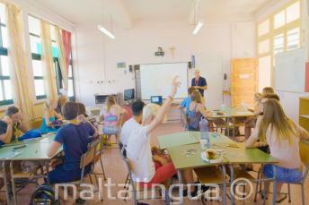 Klassenzimmer im Sommercampus